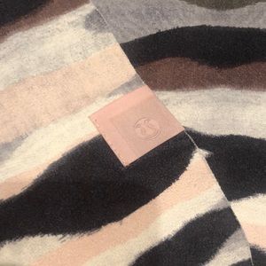 Lululemon hot yoga towel